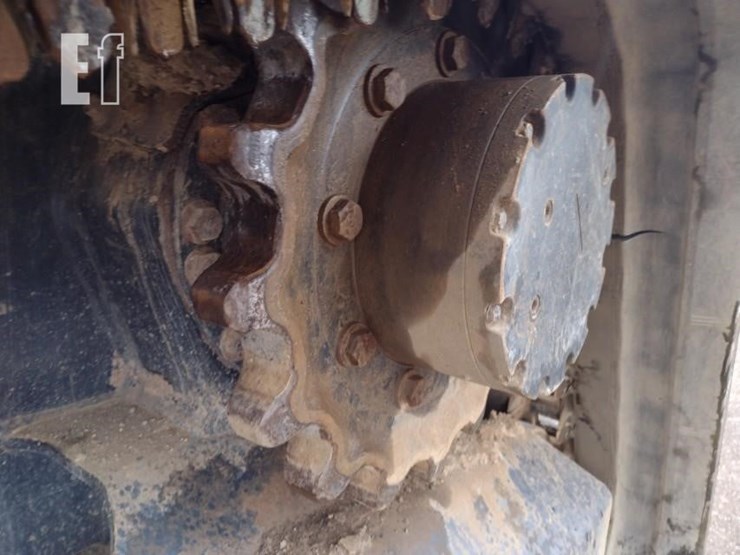 2012-kubota-svl90-image-21