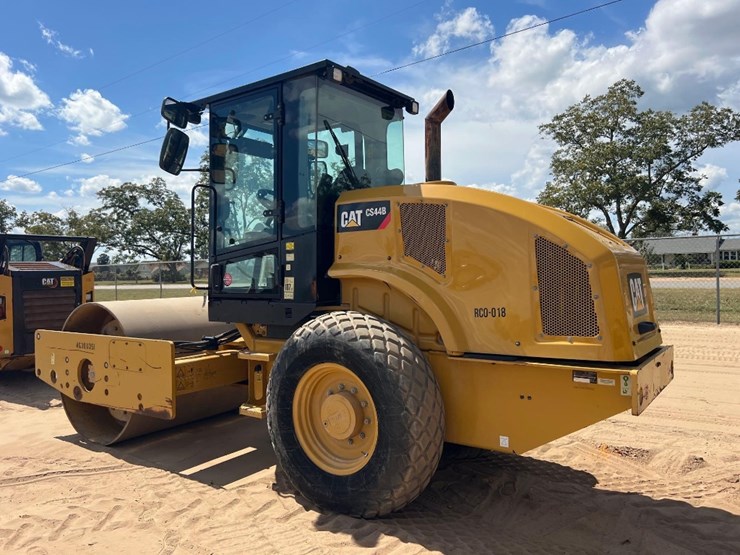2019-caterpillar-cs44b-image-2