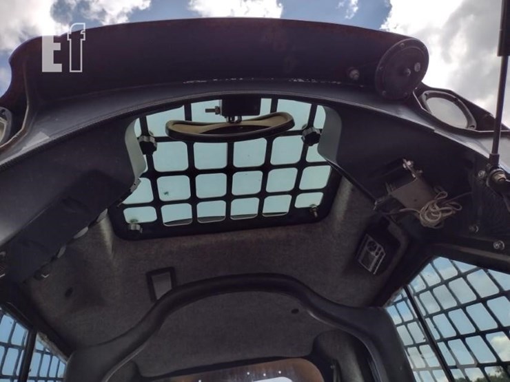 2015-deere-333e-image-13