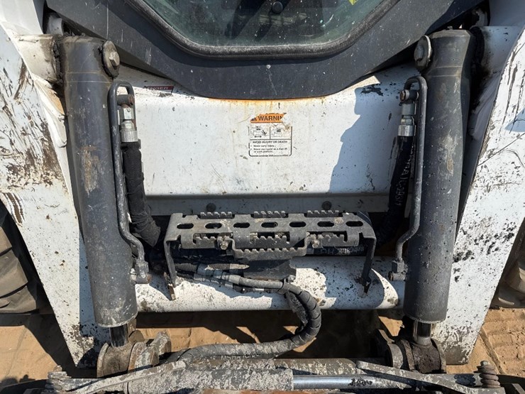 2019-bobcat-s770-image-16