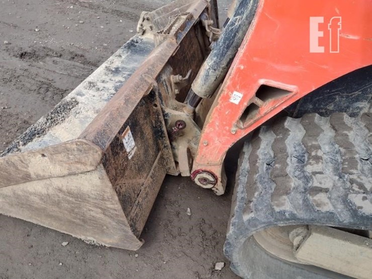 kubota-svl90-2-image-32