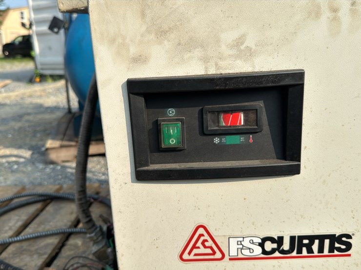 #125-•-quincy-stationary-air-compressor-image-24