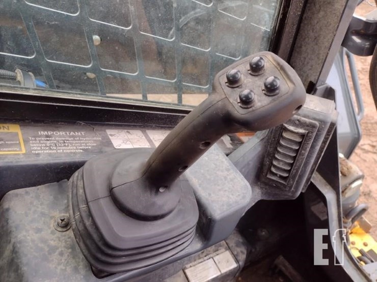 2023-deere-333g-image-10
