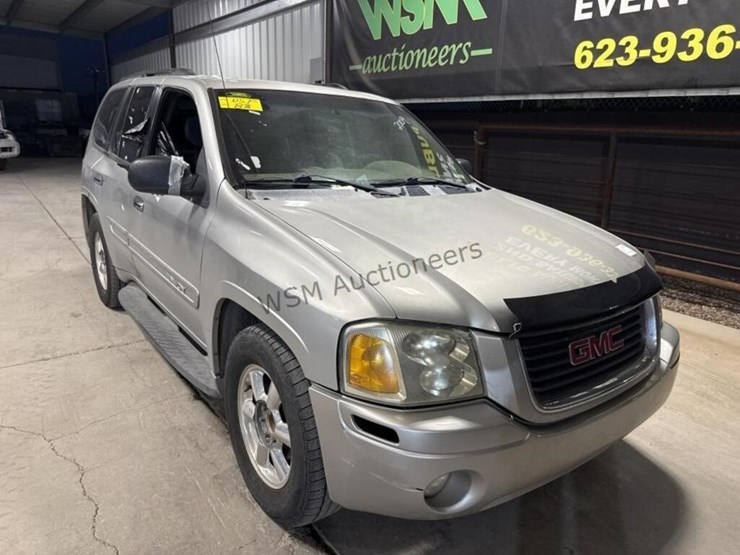 2004-gmc-envoy-sle-image-2