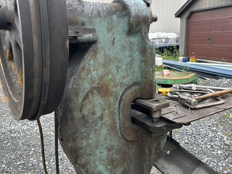 #148-•-hydraulic-notcher-image-11