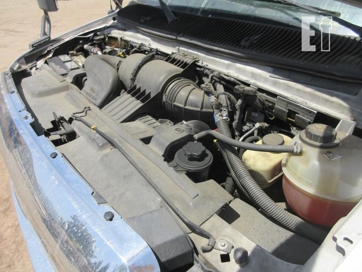 2011-ford-e450-image-6