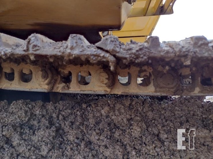 deere-120-image-28