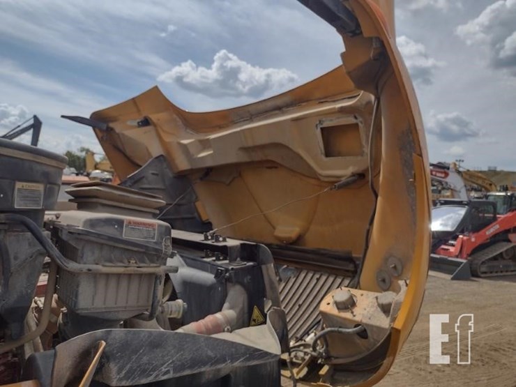 2018-international-durastar-4300-image-18