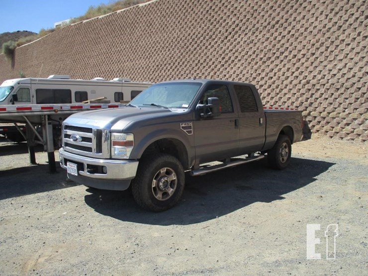2010-ford-f250-image-1