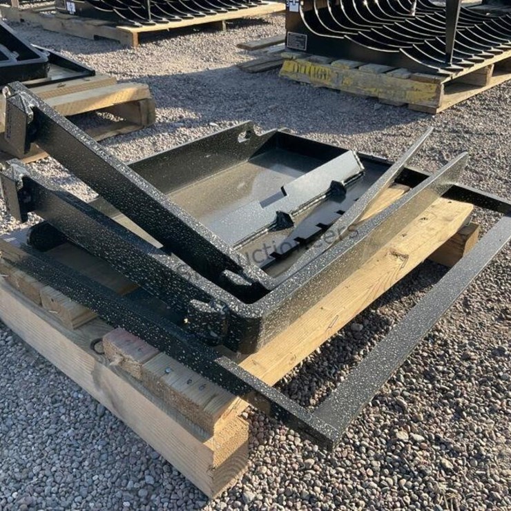 30IN FORKS FOR STAND UP SKID STEER