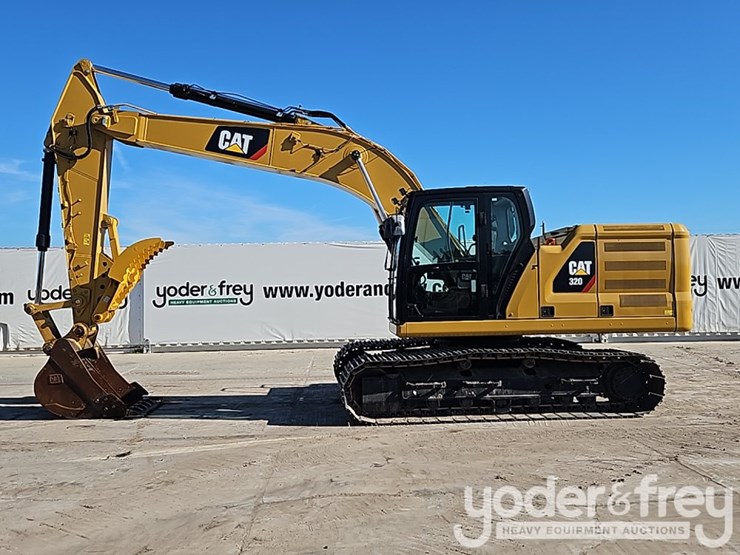 2019-caterpillar-320-image-3
