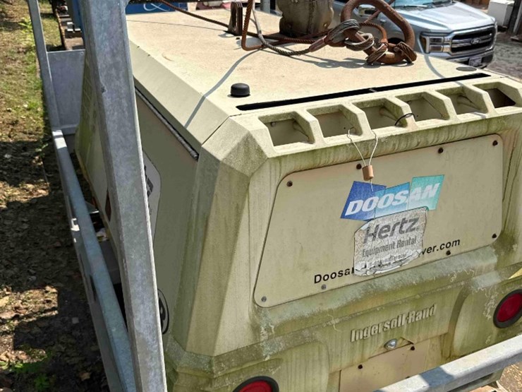 doosan-p185-utility-air-compressor-skidded-image-9