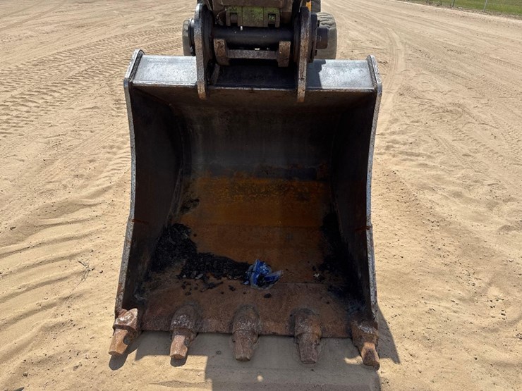 2012-deere-160g-lc-image-27