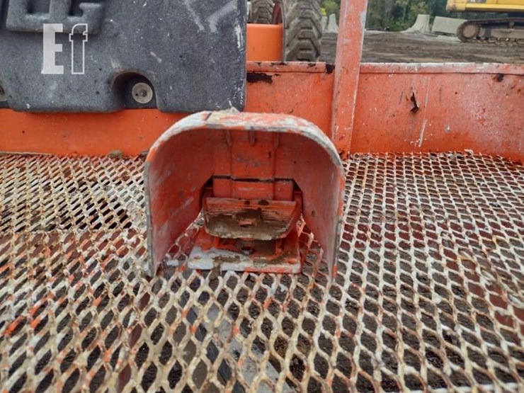 2016-jlg-340aj-image-22
