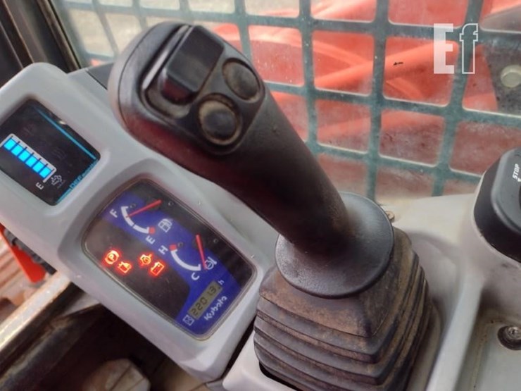 kubota-svl95-2s-image-9