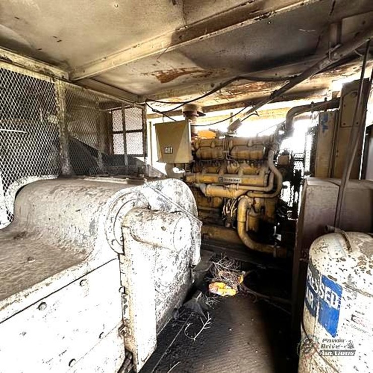CATERPILLAR D379