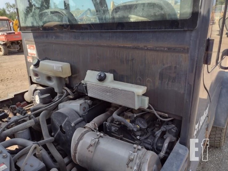19-bobcat-5600t-toolcat-9416-image-29
