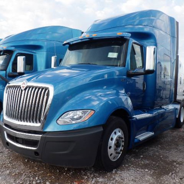 2019 INTERNATIONAL LT
