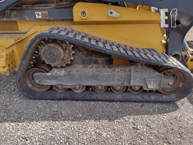 2022-deere-333g-image-27