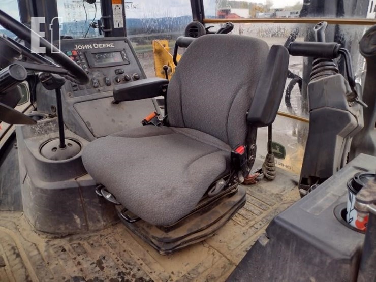 2020-deere-410l-image-17