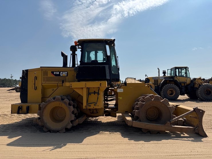 2018-caterpillar-815k-image-5