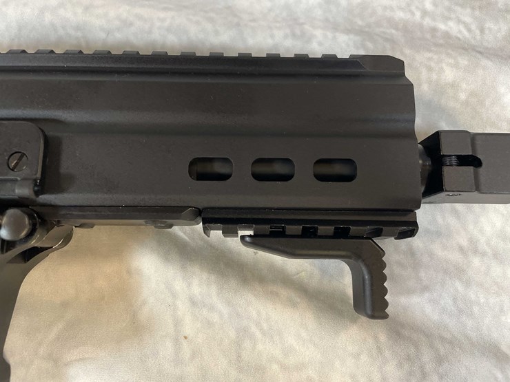 #4792-•-utas-ut-9-mini-machine-9mm-luger-pistol,-sn:-ut-24a005023-image-12