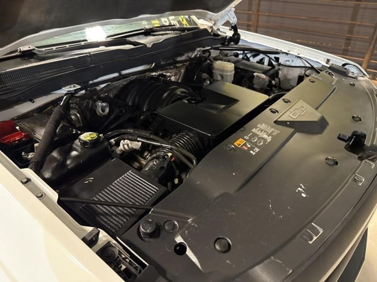 2015-chevrolet-silverado-1500-image-14