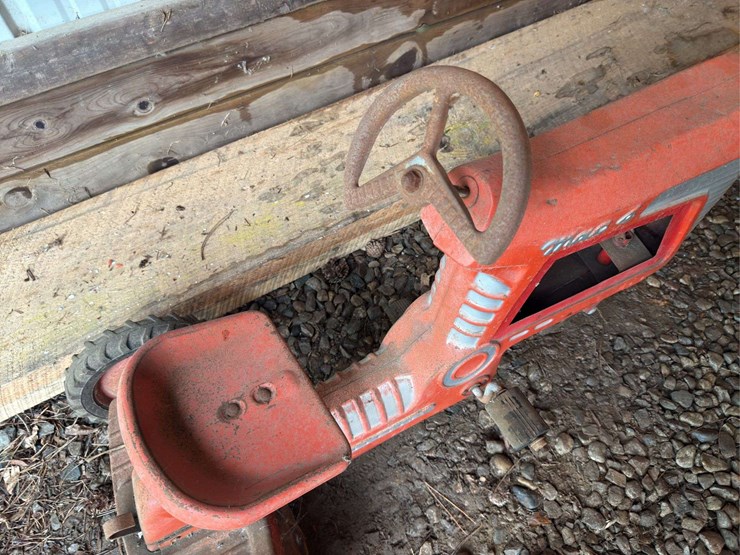 mac-4-pedal-tractor-image-6