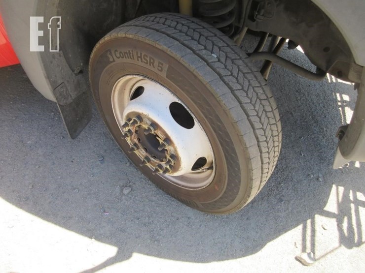2016-ford-f550-image-21