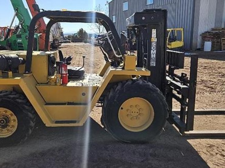 2012-all-terrain-forklift-image-6