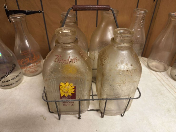 (16)-milk-bottles-and-carrier-image-8