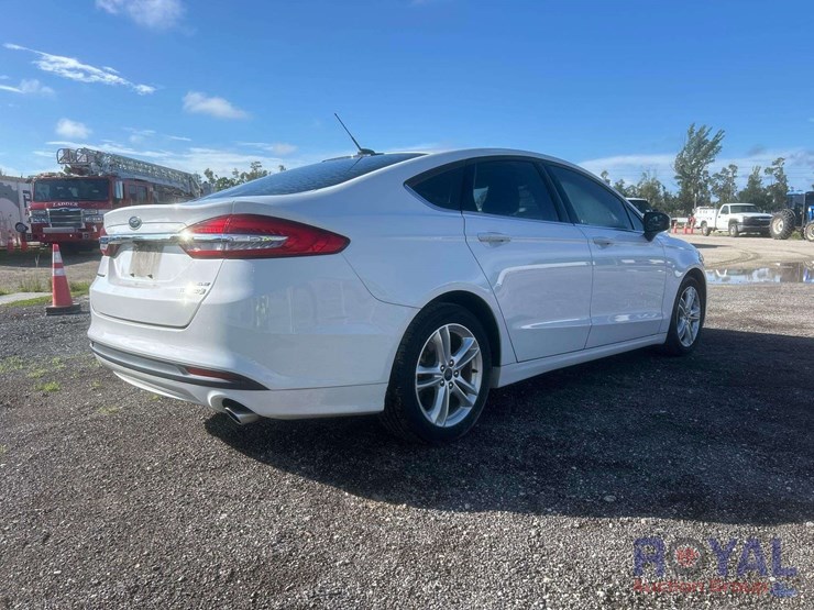 2018-ford-fusion-hybird-image-4