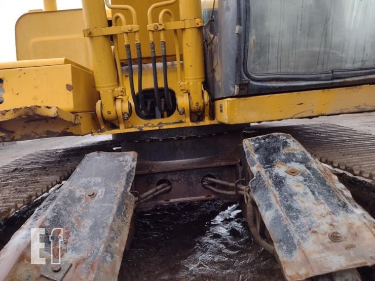 2006-deere-120c-image-22