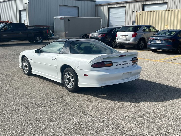 #6877-•-2000-chevy-camaro-z28-(has-wi-title)-(neenah,-wi)-image-5