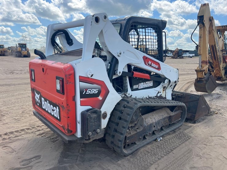 2022-bobcat-t595-image-4