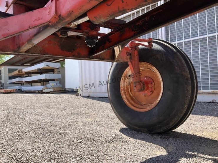 allis-chalmers-190-tractor-image-23