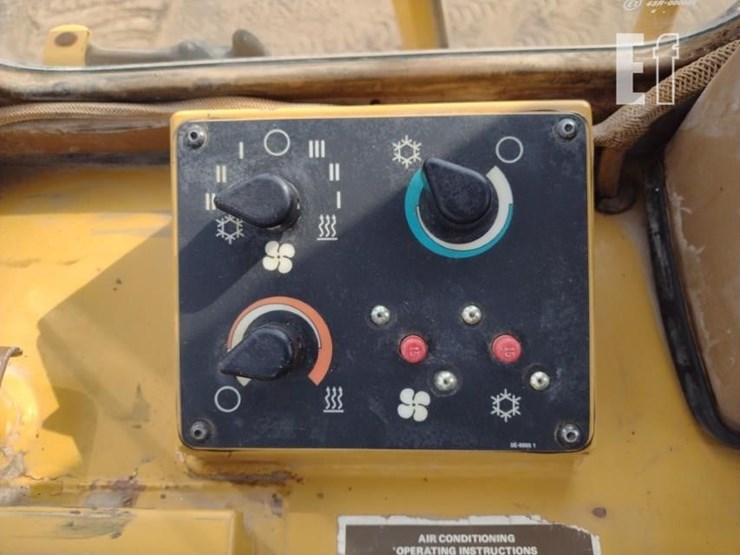 1995-caterpillar-963b-image-11