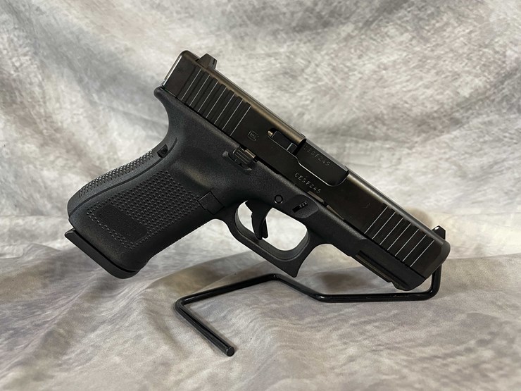 #4777-•-glock-19-gen-5-9mm-luger-pistol,-sn:-cesf245-image-3
