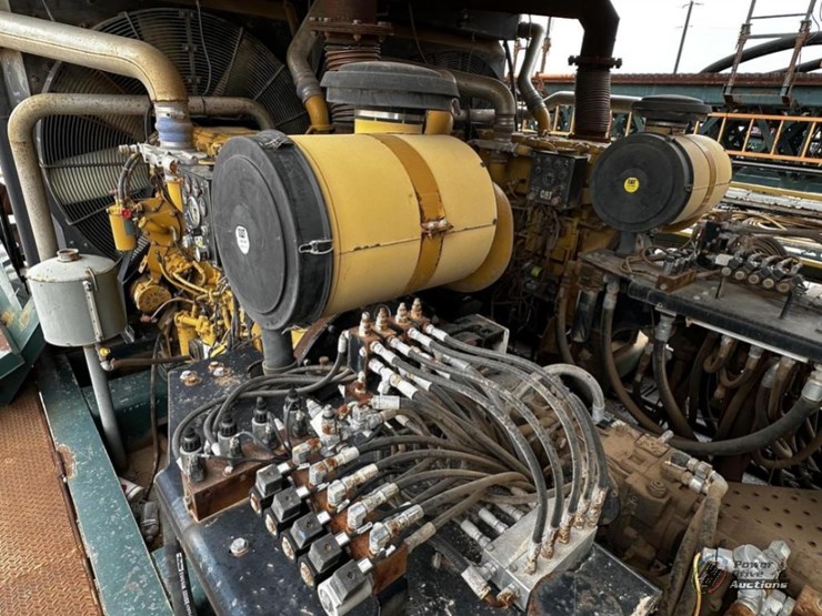 2008-caterpillar-c18-image-15