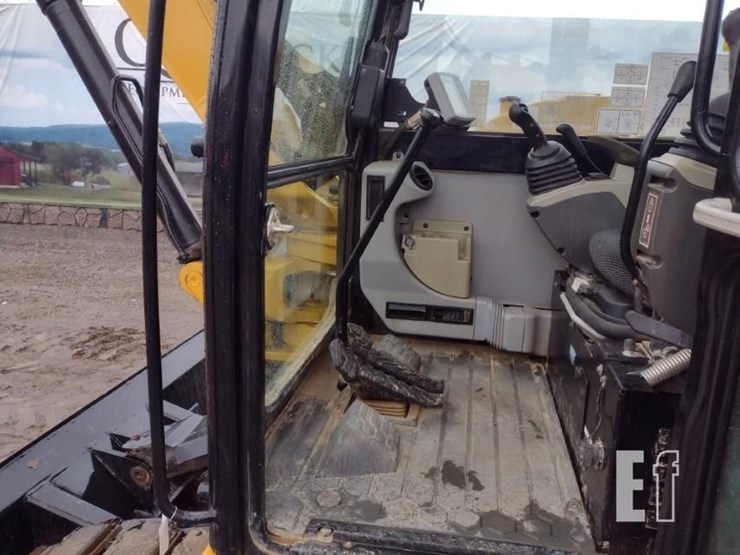 2017-caterpillar-308e2-cr-image-13