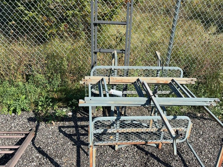 2-ladder-tree-stands-image-1