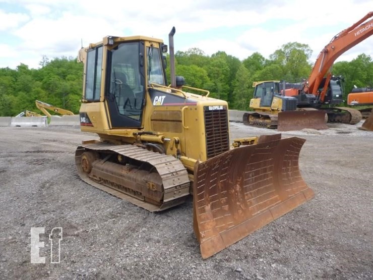 2005-caterpillar-d4g-xl-image-43