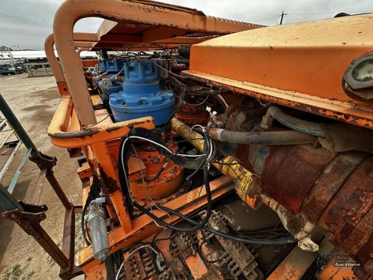 2008-caterpillar-c18-image-25