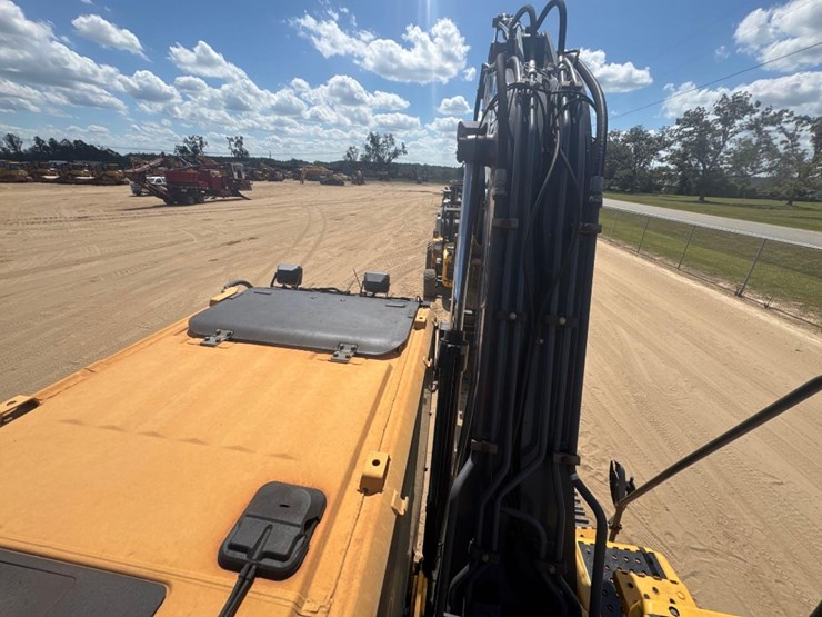2012-deere-160g-lc-image-20