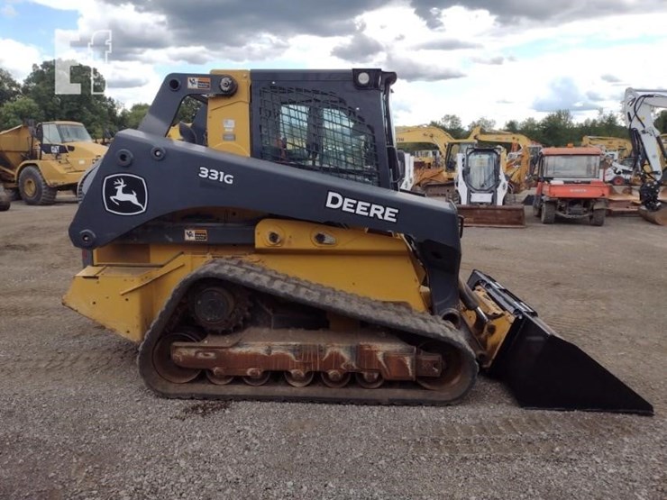 2020-deere-331g-image-3