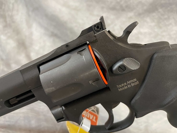#4784-•-taurus-44-tracker-44-rem-mag-revolver,-sn:-ael817409-image-17
