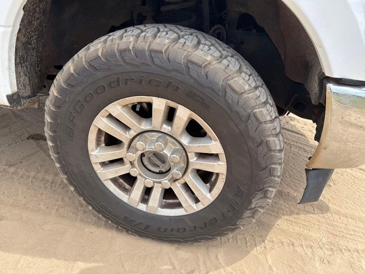 2019-ford-f250-xl-image-11