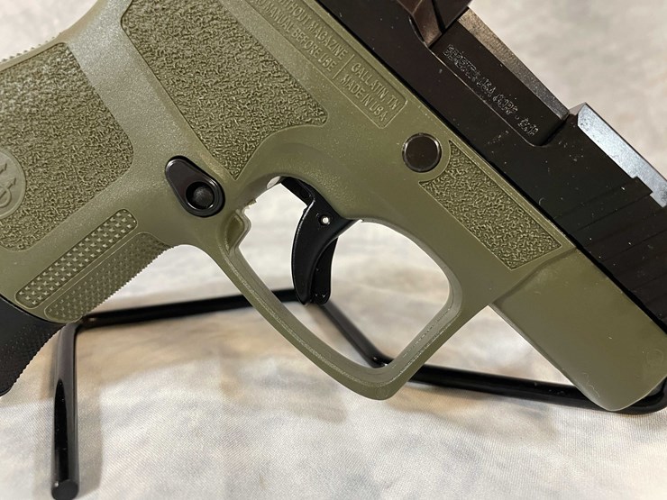 #4789-•-beretta-apx-a1-carry-9mm-luger-pistol,-sn:-axc150909-image-11