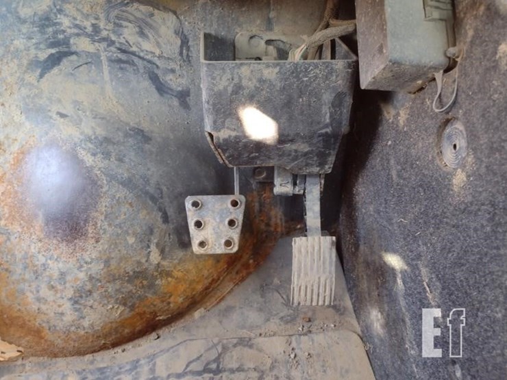 19-bobcat-5600t-toolcat-9416-image-10