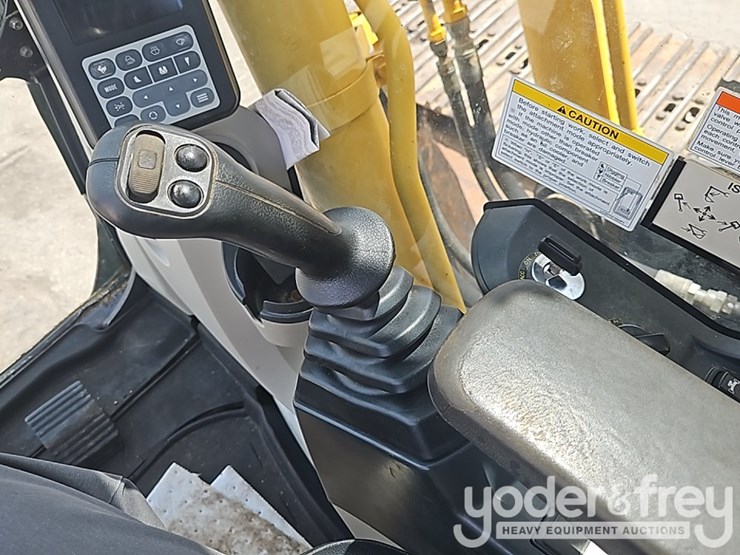 2015-kobelco-sk210-lc-9-image-41